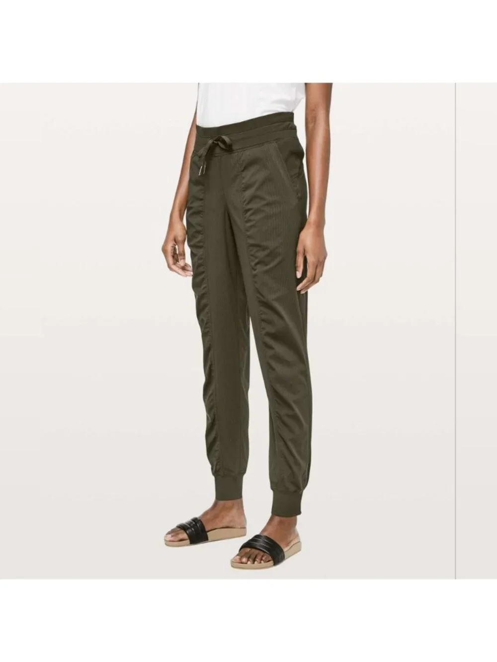 Lululemon Dance Studio Jogger *29